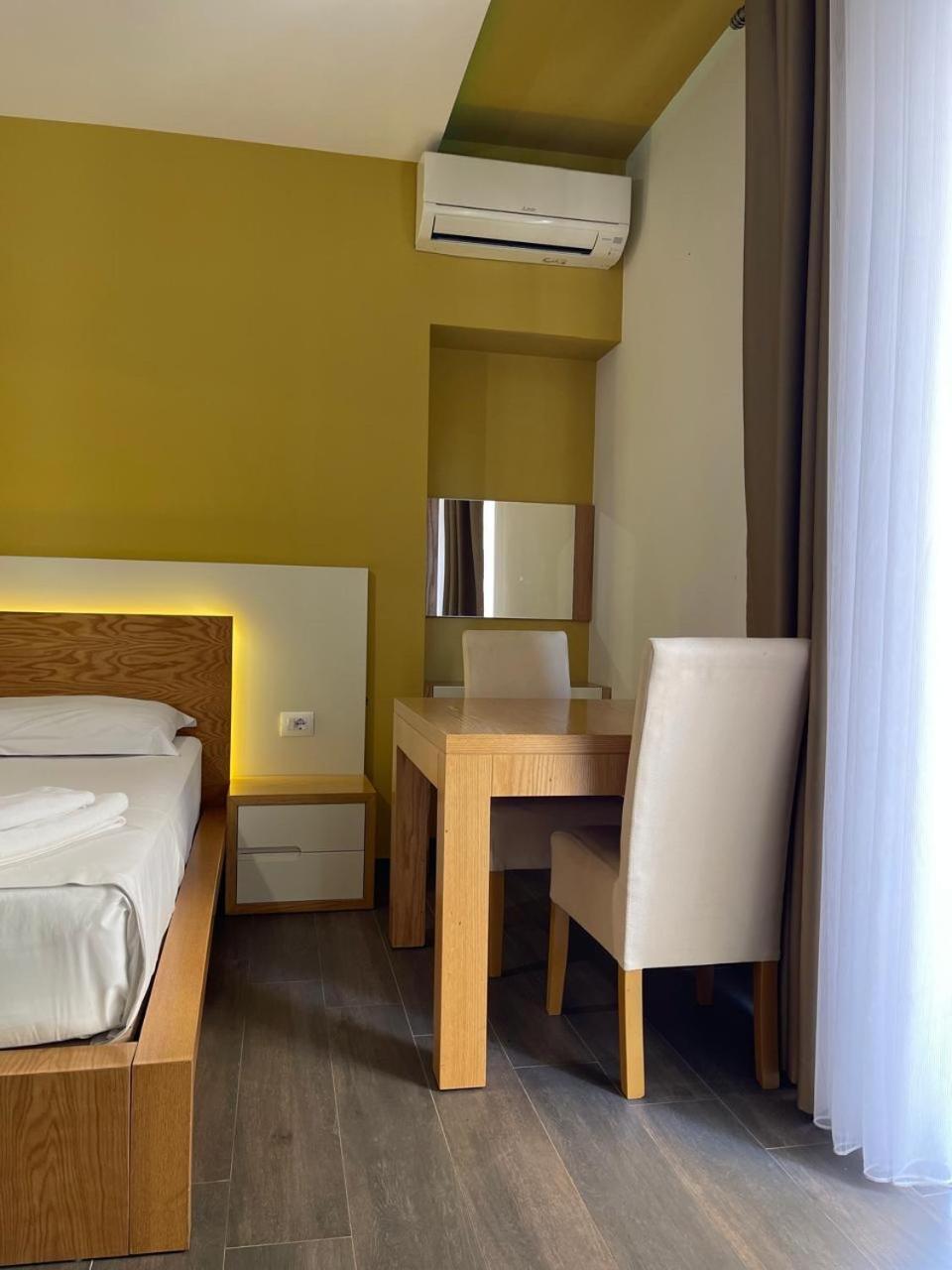 Sunrise Luxury Apartments Sarande Exterior photo